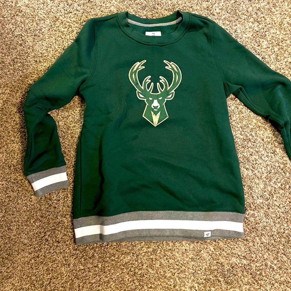 Milwaukee Bucks sweatshirt